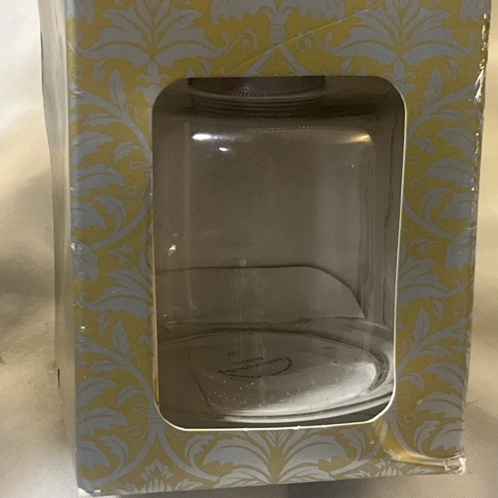 Retired Hillhouse Naturals Reed Diffuser Winter Wonderland 4oz NIB